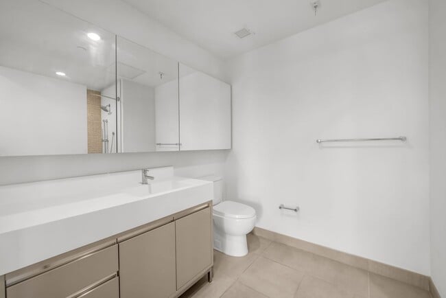 Photo - Hamilton Cove - #1611A Apartment