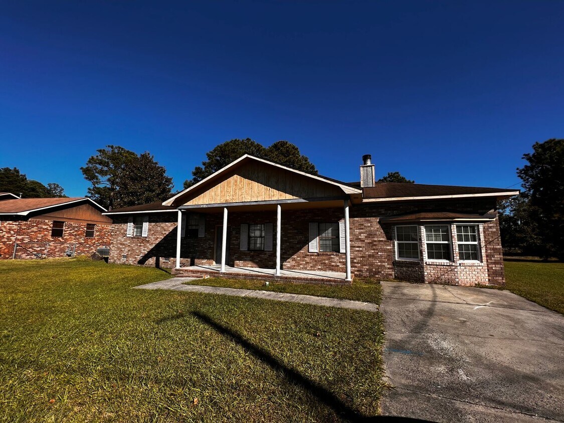 Primary Photo - House for Rent