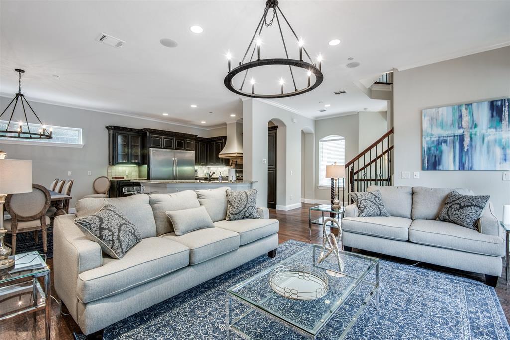 Foto principal - 3817 Bowser Ave