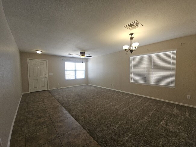 Building Photo - 8547 E Lobo Ave