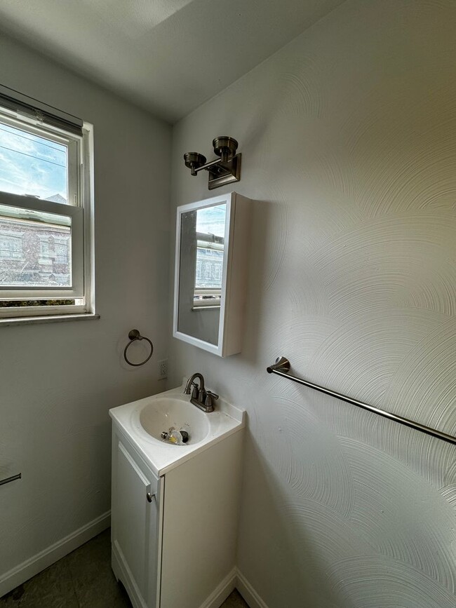 Building Photo - 4711 Liberty Avenue