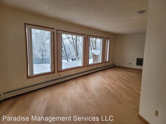 Foto del edificio - 1 br, 1 bath House - 1430 Bridgeway Street #3