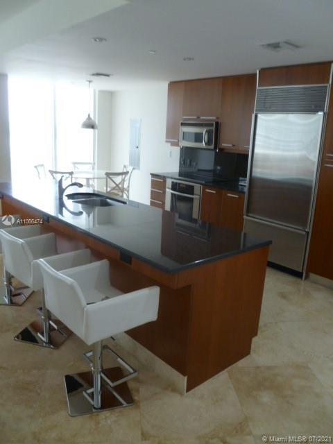 Building Photo - 901 Brickell Key Blvd
