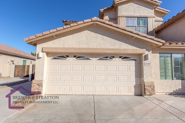 Building Photo - 9729 S 44th Dr