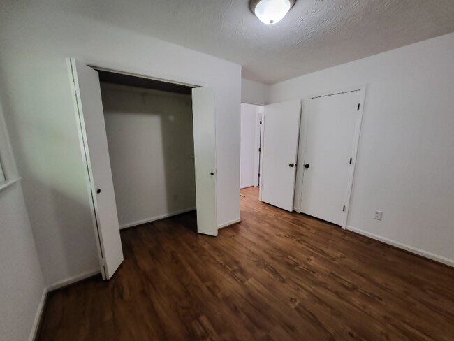 Foto del edificio - 2919 Chestnut Ln