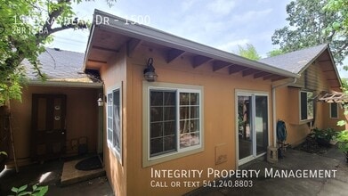 Building Photo - 1500 Raydean Dr
