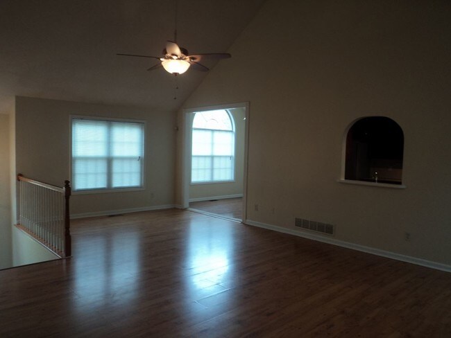 Building Photo - 219 Taylors Farm Dr