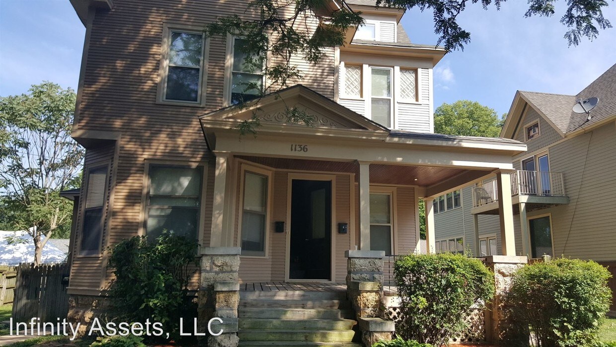 Foto principal - 1136 N Church St