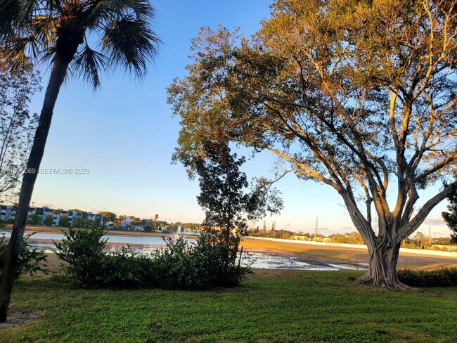 Foto del edificio - 4832 Esedra Ct