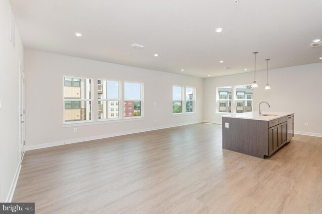 Foto del edificio - 21480 Mount Sterling Ter