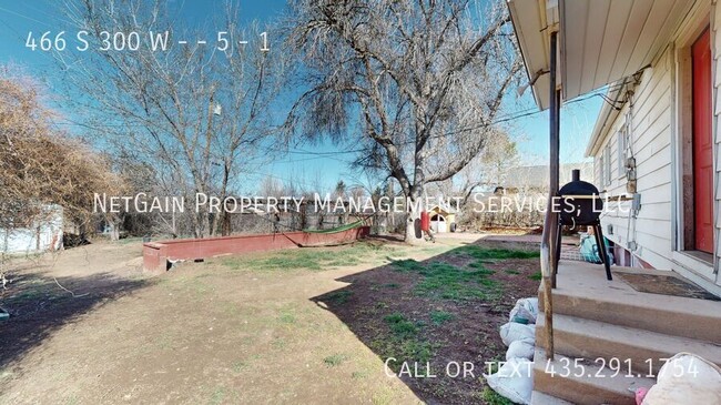 Building Photo - 466 S 300 W