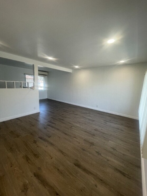 Foto del edificio - 521 N Marguerita Ave