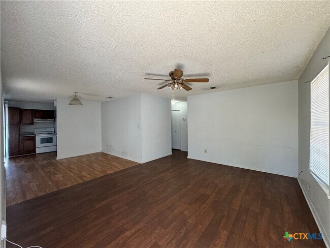 Building Photo - 808 Simpson Rd