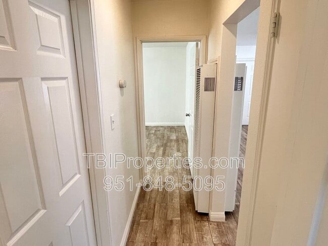 Foto del edificio - 7773 Philbin Ave