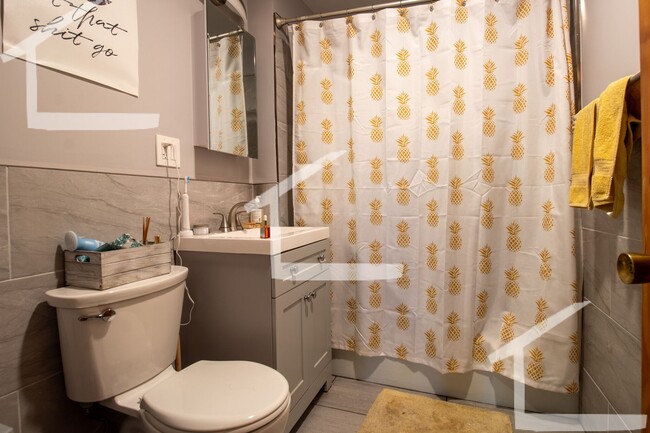 Building Photo - Unbeatable Price in Gorgeous Town!  Sunlit...