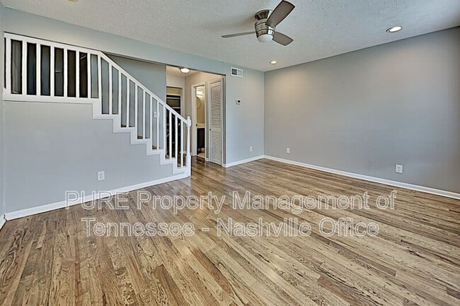 Building Photo - 613 Eastboro Dr