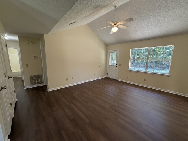 Foto del edificio - Home for Rent