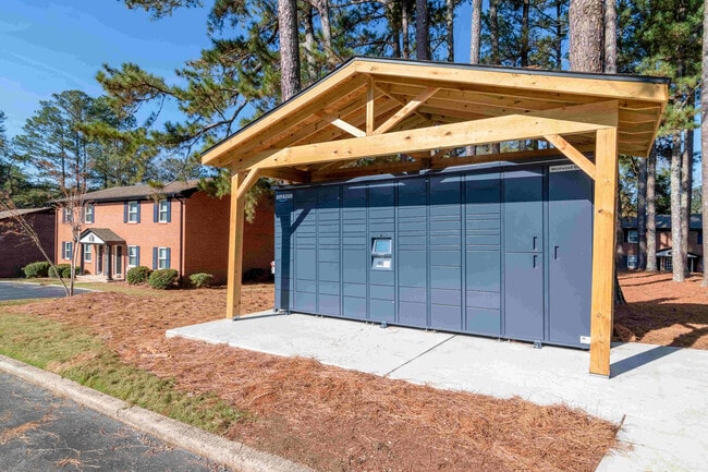 Building Photo - Westwood Glen