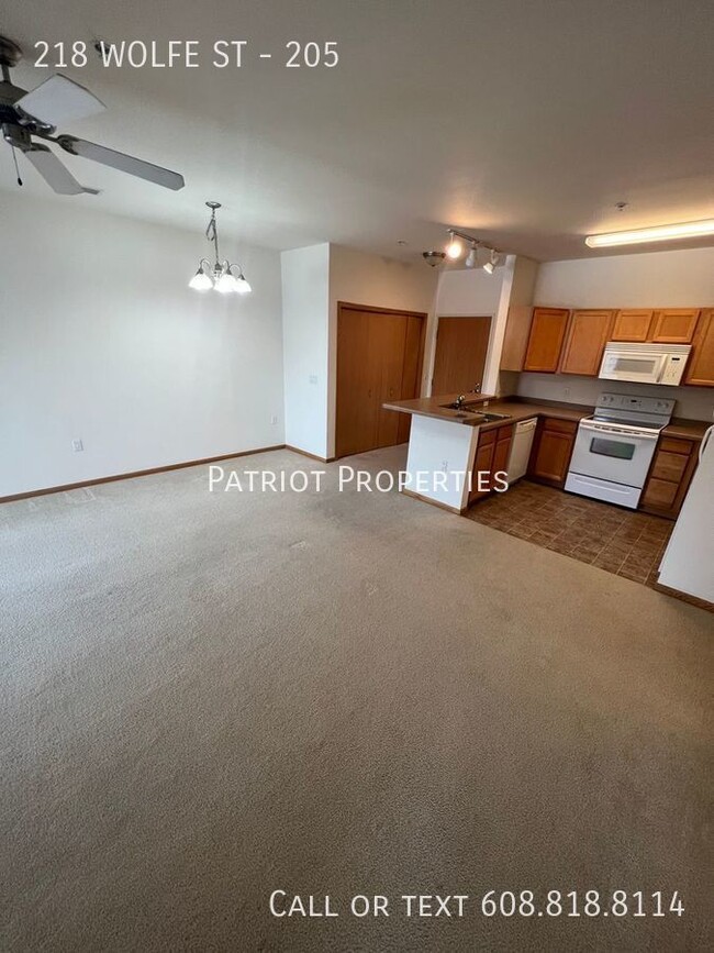 Foto del edificio - 1 BEDROOM/ 1 BATH APARTMENT IN OREGON, WI