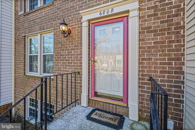 Foto del edificio - 6808 Heatherway Ct