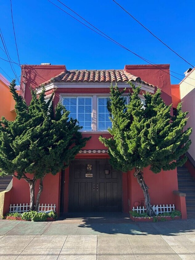 Primary Photo - Outer Sunset Home for Rent - $3,700/mo