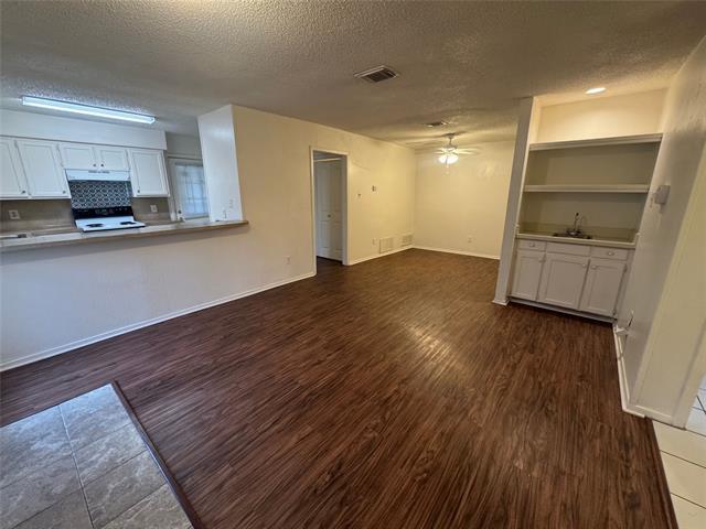 Building Photo - 701 Boyd Dr