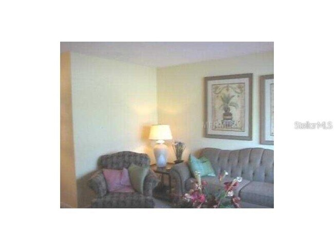 Foto del edificio - 1345 Drew St