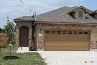 Building Photo - 298 Rosalie Dr