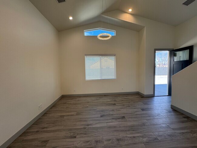 Sala de estar - 3112 N Navajo Dr