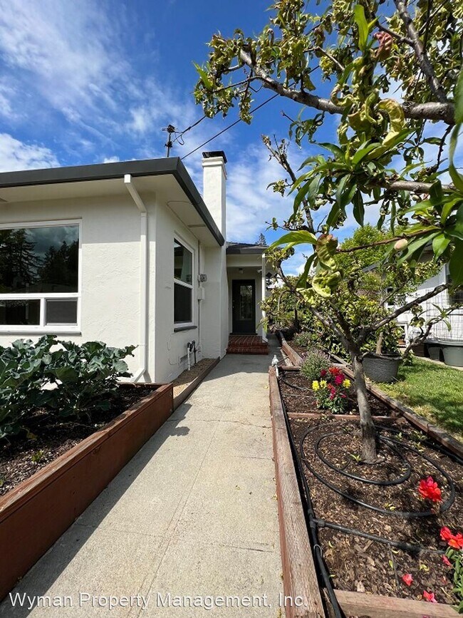 Building Photo - 2 br, 1 bath House - 1 Rose Lane