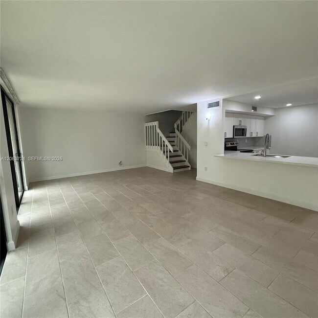 Foto del edificio - 10672 SW 79th Terrace