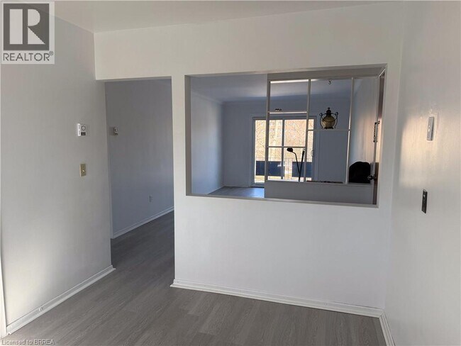 Photo du bâtiment - 36 Graham Ave