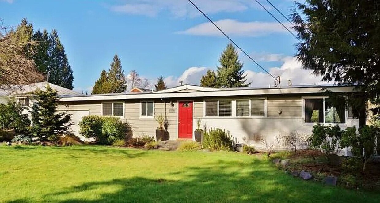 Foto principal - Beautiful Mid-Century four-bedroom Shoreline