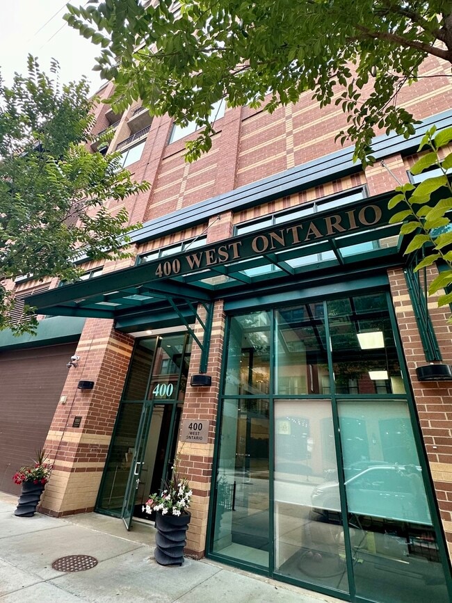 Building Photo - 400 W Ontario St