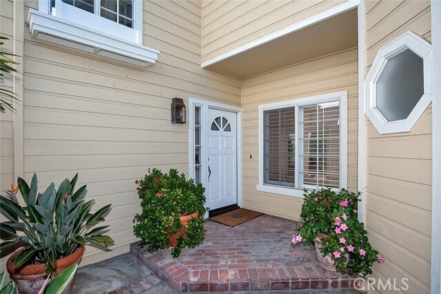 Building Photo - 2720 Point Del Mar