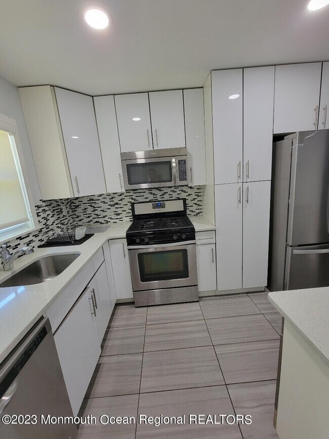 Foto del edificio - 871 Red Oaks Dr