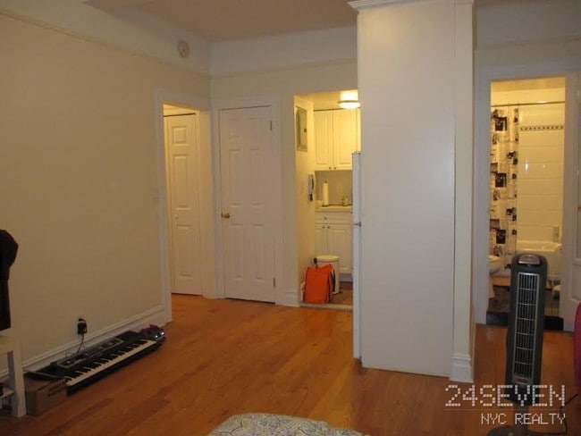 5 W th St New York Ny Condo For Rent In New York Ny Apartments Com