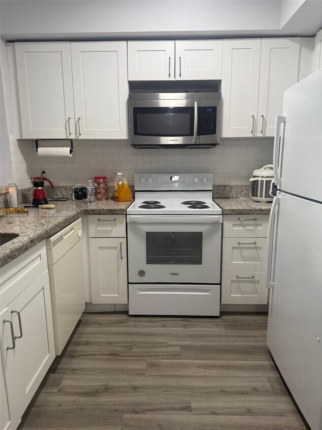 Foto principal - 11060 SW 196th St