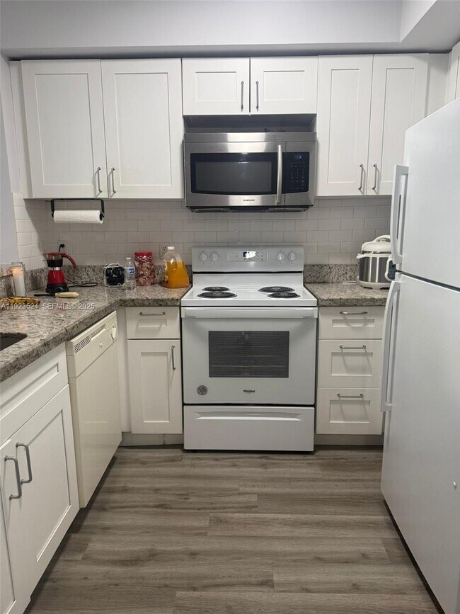 Foto del edificio - 11060 SW 196th St