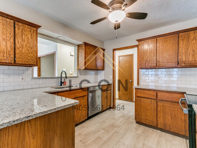 Foto del edificio - 8804 NW 92nd St