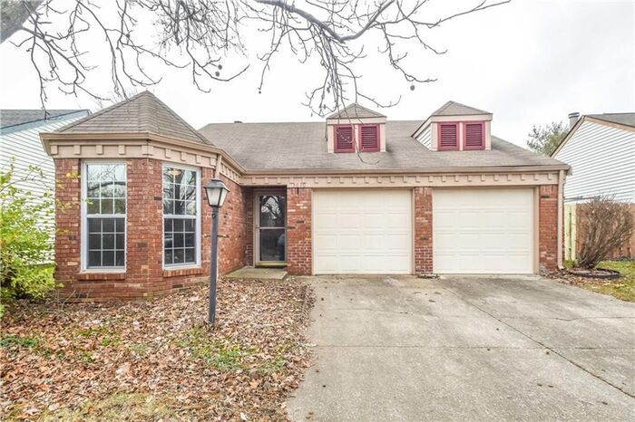 Primary Photo - 3670 Riverwood Dr