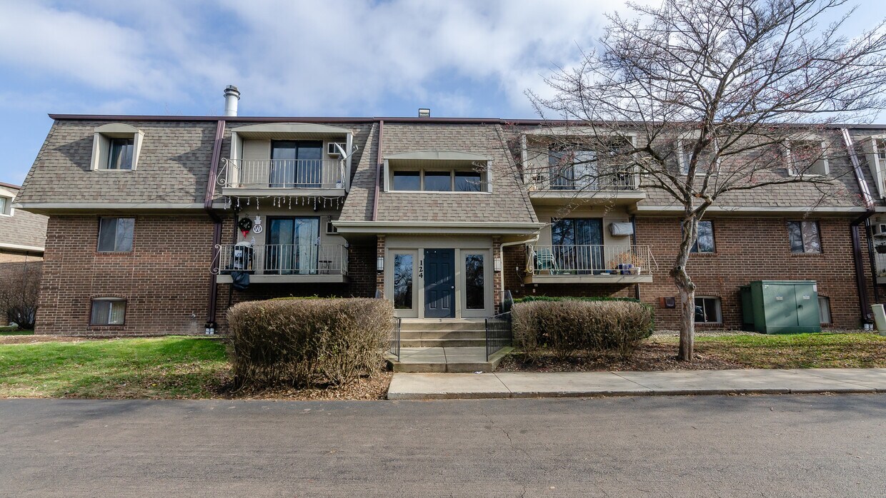 114 E Bailey Rd Unit H, Naperville, IL 60565 Condo for Rent in