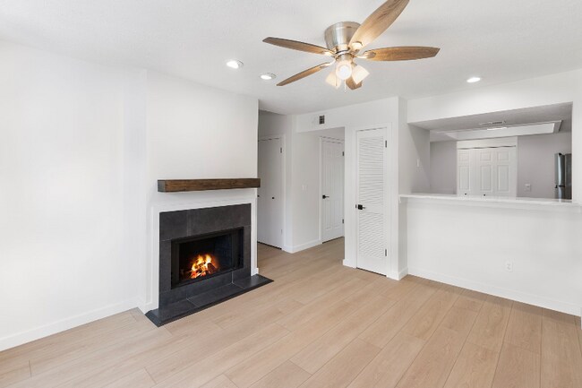 Foto del edificio - 5742 Brentwood Meadows Cir