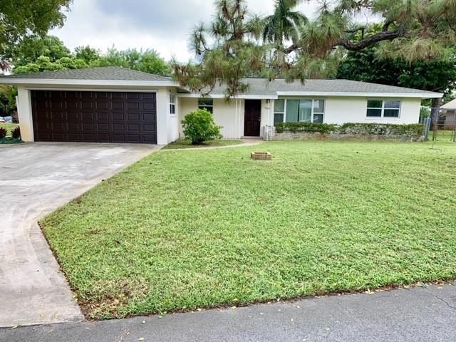 Foto principal - 2830 SW 9th St