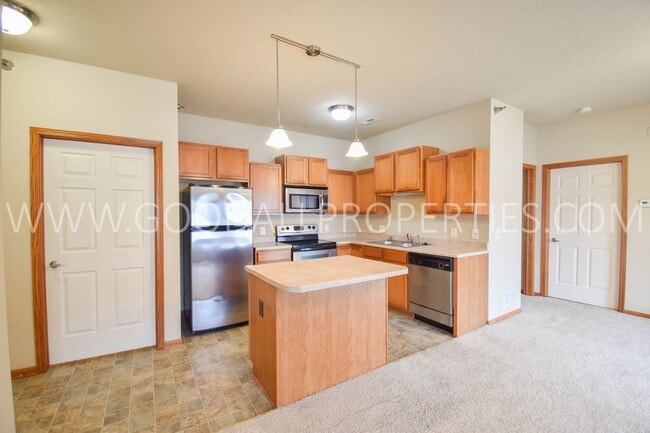 Building Photo - Move In Special!!! 2 bedrooms and 2 bathrooms in Johnston!! Check out this ground-level condo!!!