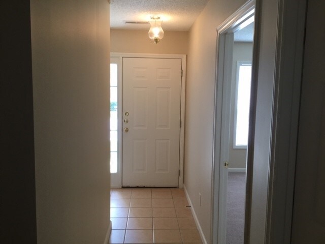 Foto del edificio - 155 Bristol View Cir