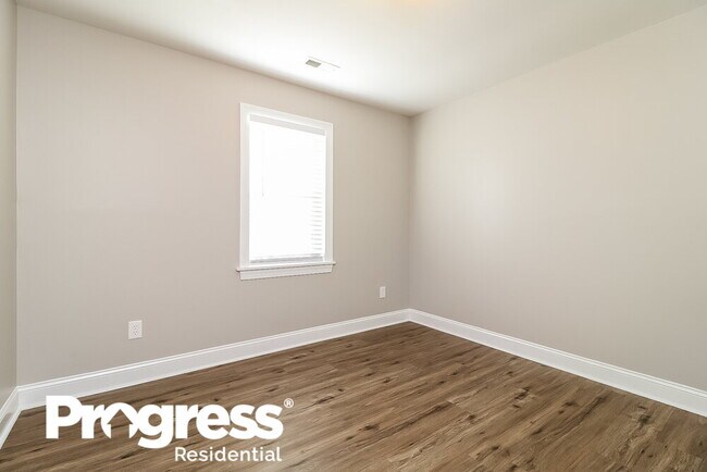 Building Photo - 14 Olde Charles Towne Ct