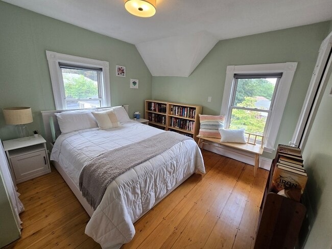 Photo - 11 Granville Pl House