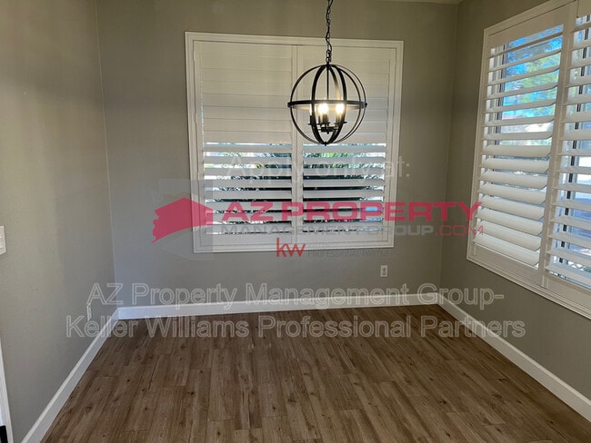 Building Photo - 20919 N 86th Dr