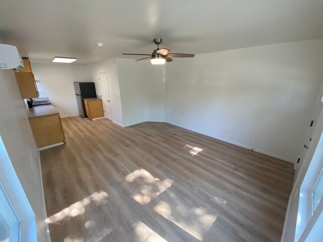Building Photo - Move-In Ready!